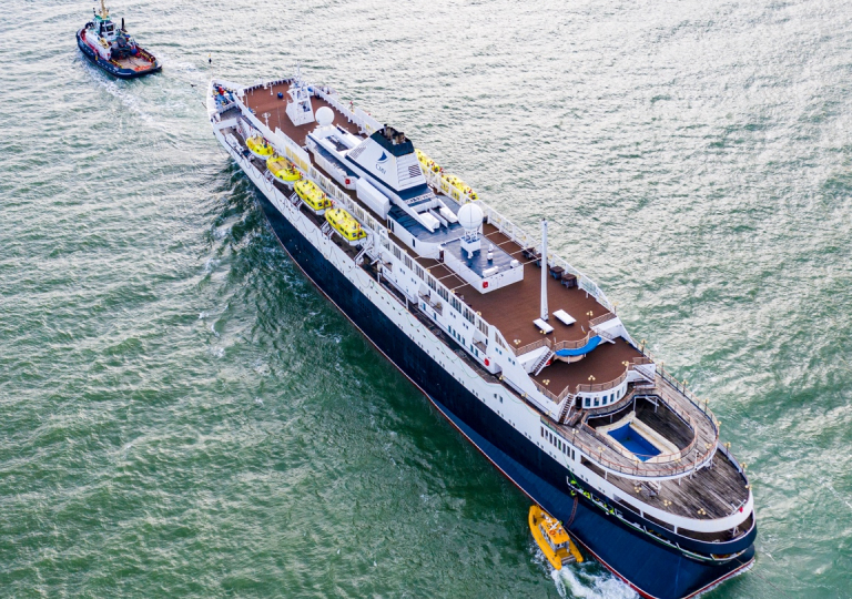 Astoria cruiseship